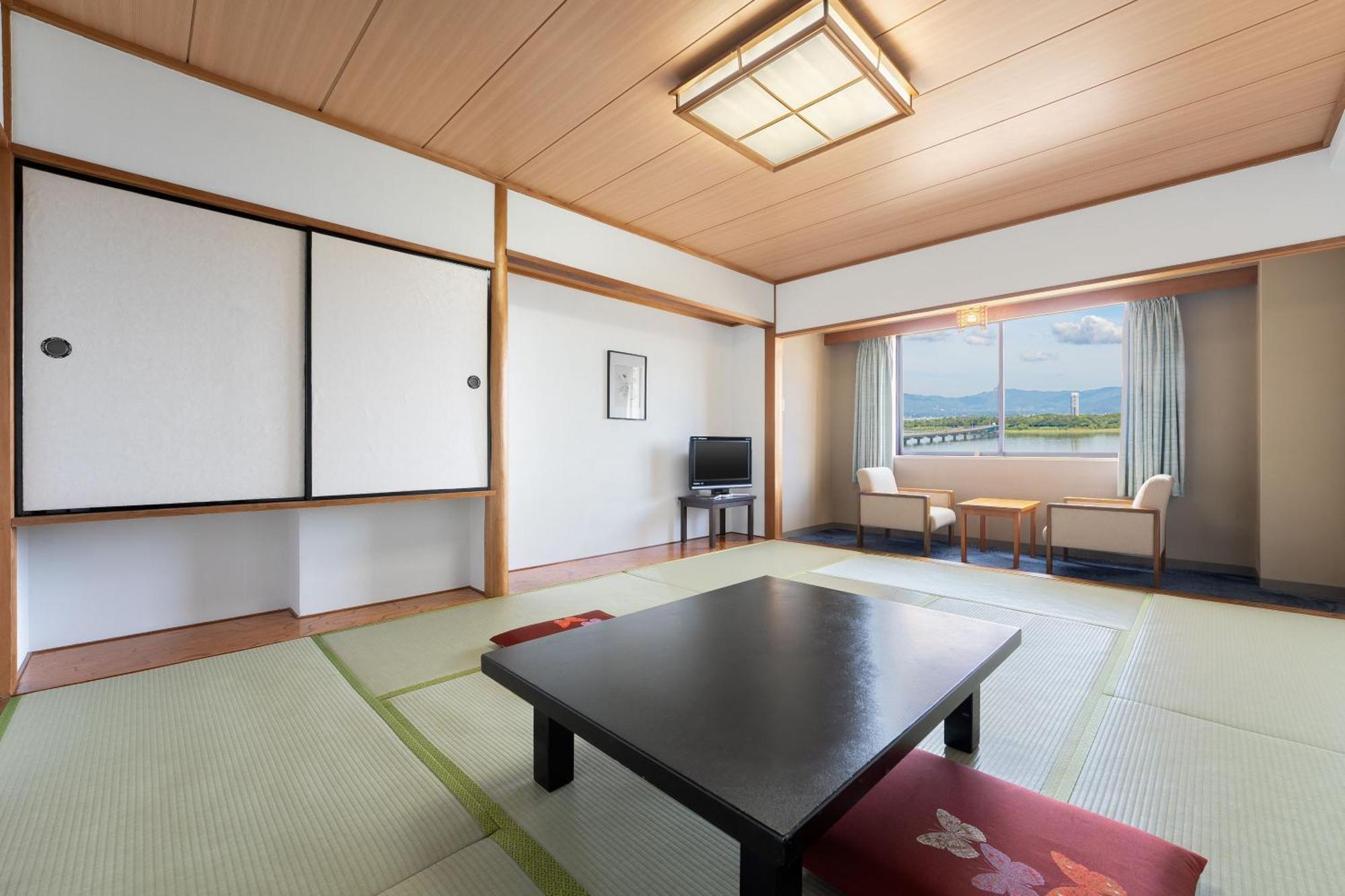 Grand Mercure Lake Hamana Resort & Spa Hamamatsu Oda fotoğraf